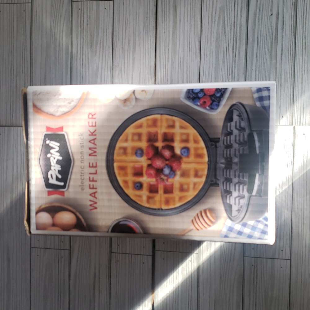 Parini Electric Non Stick Waffle Maker NWT - Picture 2 of 6